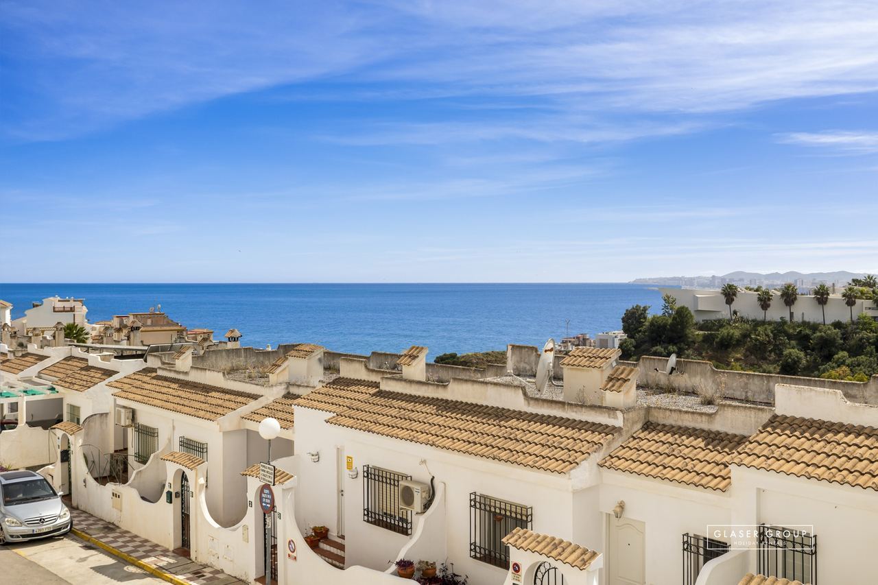 Sea-view 2-bed apartment — Los Boliches